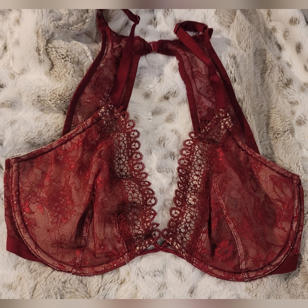 Very Sexy Plunge Halter Bra 32DDD Unlined